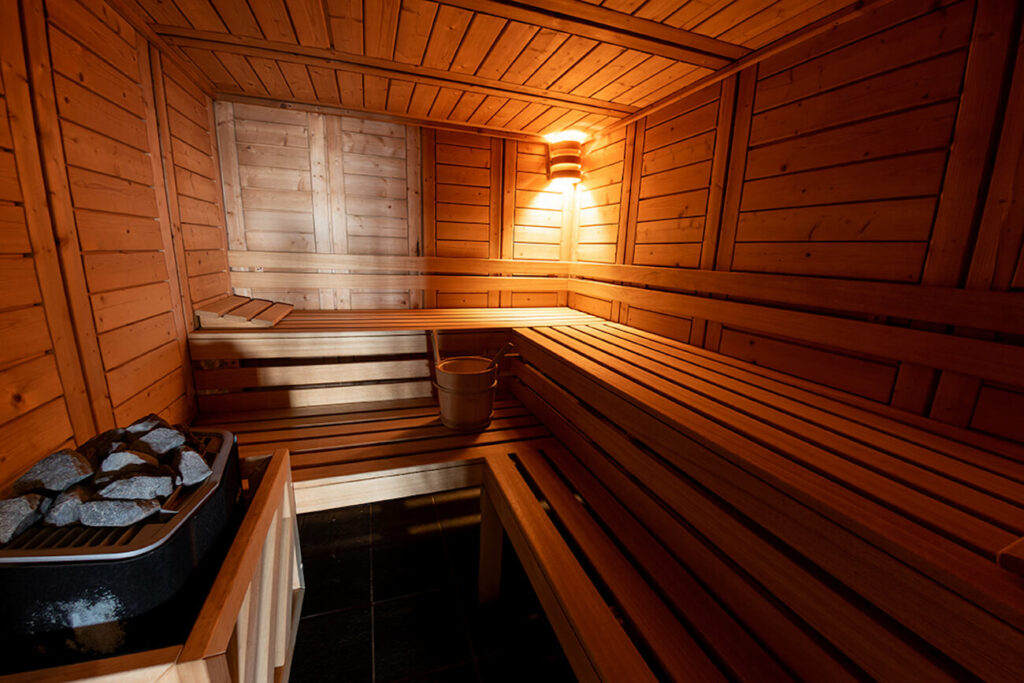 SPA Les Bains de Chamrousse 5 sauna en bois naturel SPA les Bains de Chamrousse