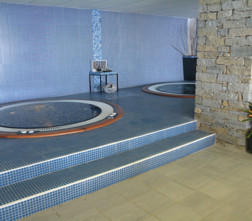 spa-chamrousse-flocons-jaccuzzi-eau-bulles00014